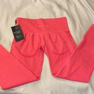 Hot Pink NVGTN leggings !💕💕